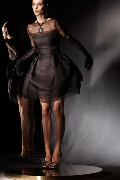 Look 25